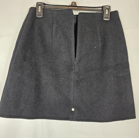 Club Monaco size 8 NWT colorblock blue and black tonal Centie skirt - Picture 4 of 5
